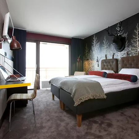 Hotel Langley Tango 3*