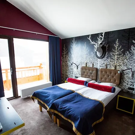 Langley Tango Hotel 3*