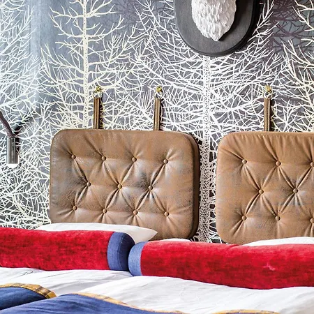 Langley Tango Hotel 3*