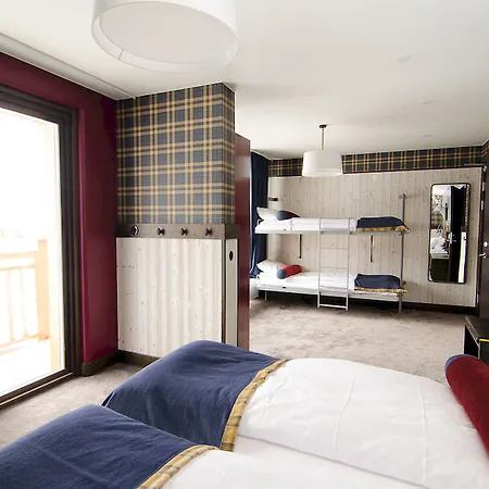 Hotel Langley Tango 3*