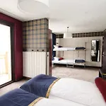 Hotel Langley Tango