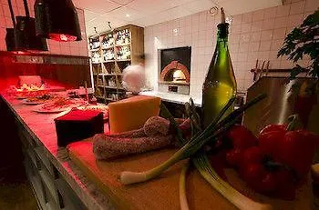 Langley Tango ホテル