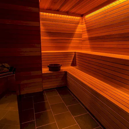 ホテル Langley Tango