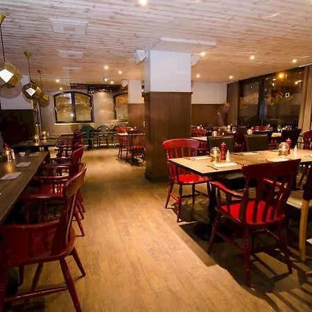 Langley Tango 3* ヴァル・トランス