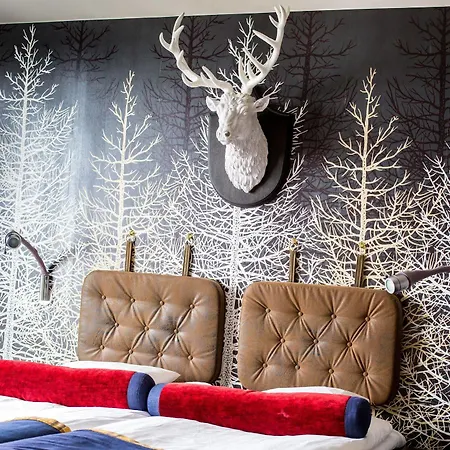 Langley Tango ホテル