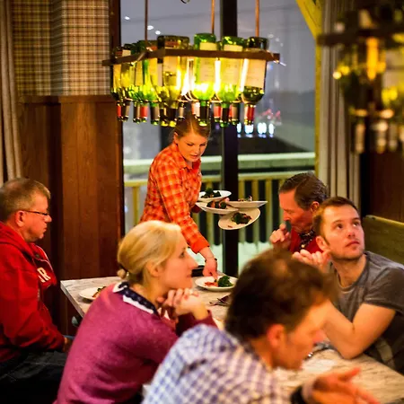 Langley Tango ホテル