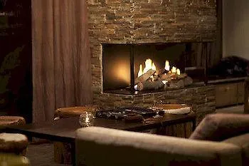 Hotel Langley Tango 3*