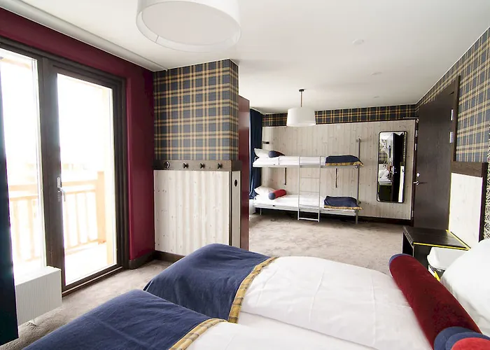 Hotel Langley Tango 3*