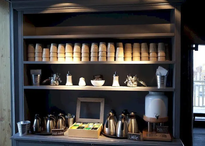 Langley Tango Szálloda